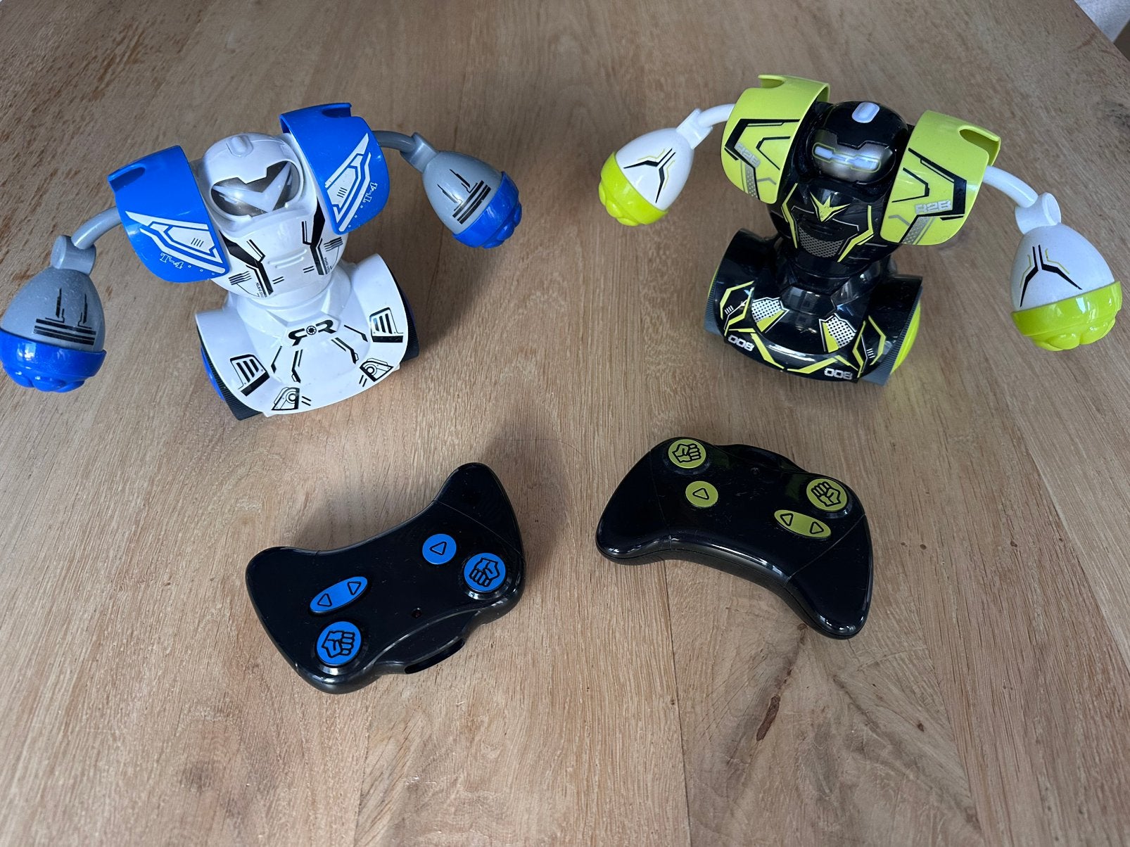 Vechtrobots, Ophalen of Verzenden, Zo goed als nieuw