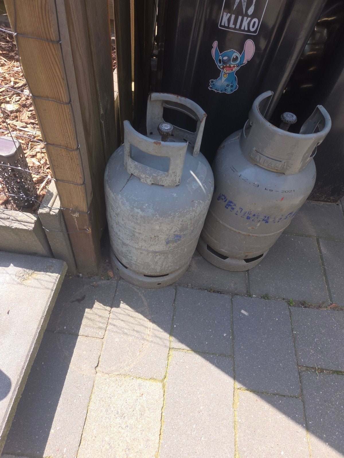 2 x lege gasfles om tuinhaard te maken, Ophalen