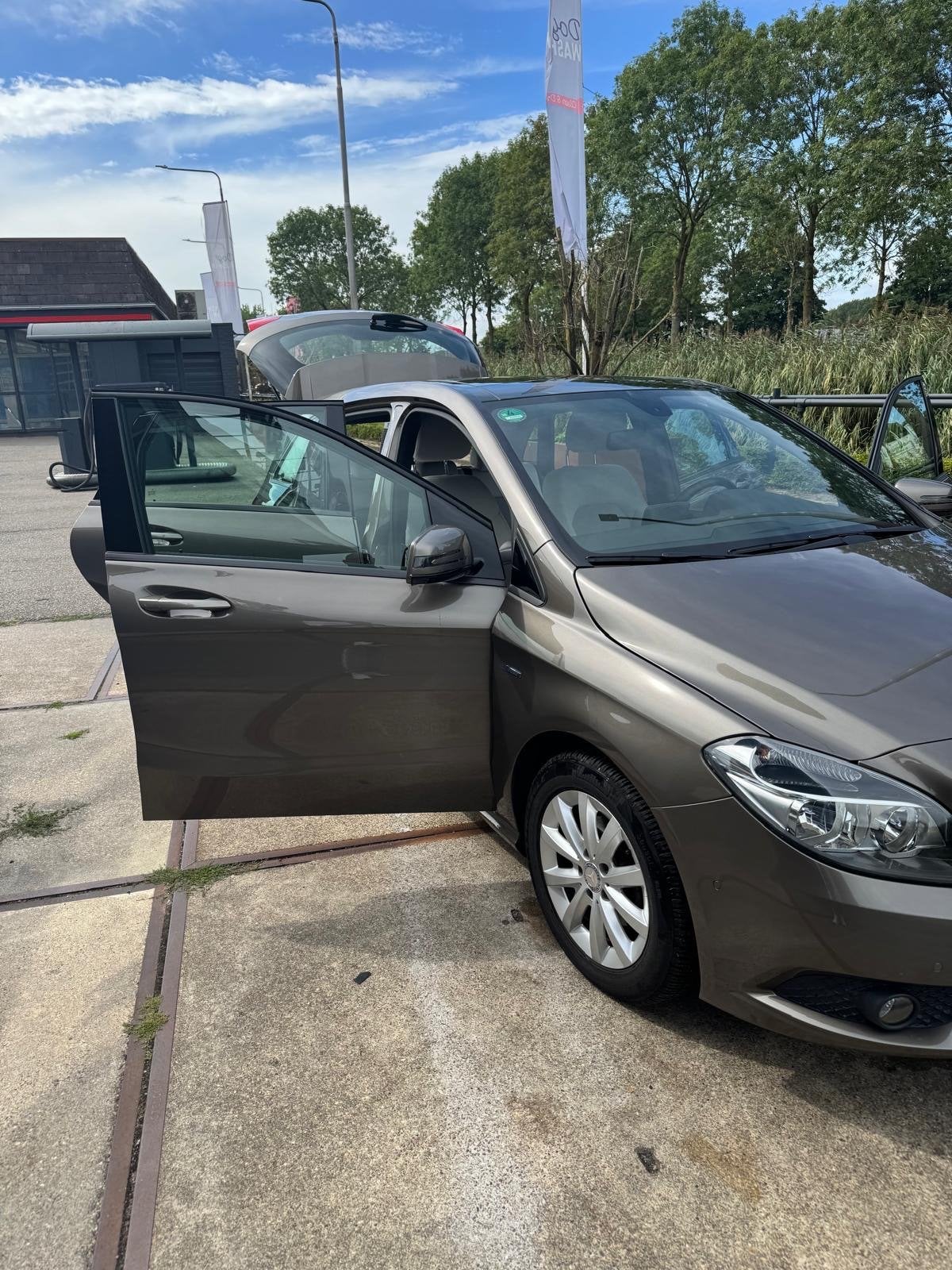 Mercedes-Benz B-Klasse 1.6 B180 5DRS BE Dct7 2012 Grijs, 1325 kg, 4 cilinders, 122 pk, 1595 cc