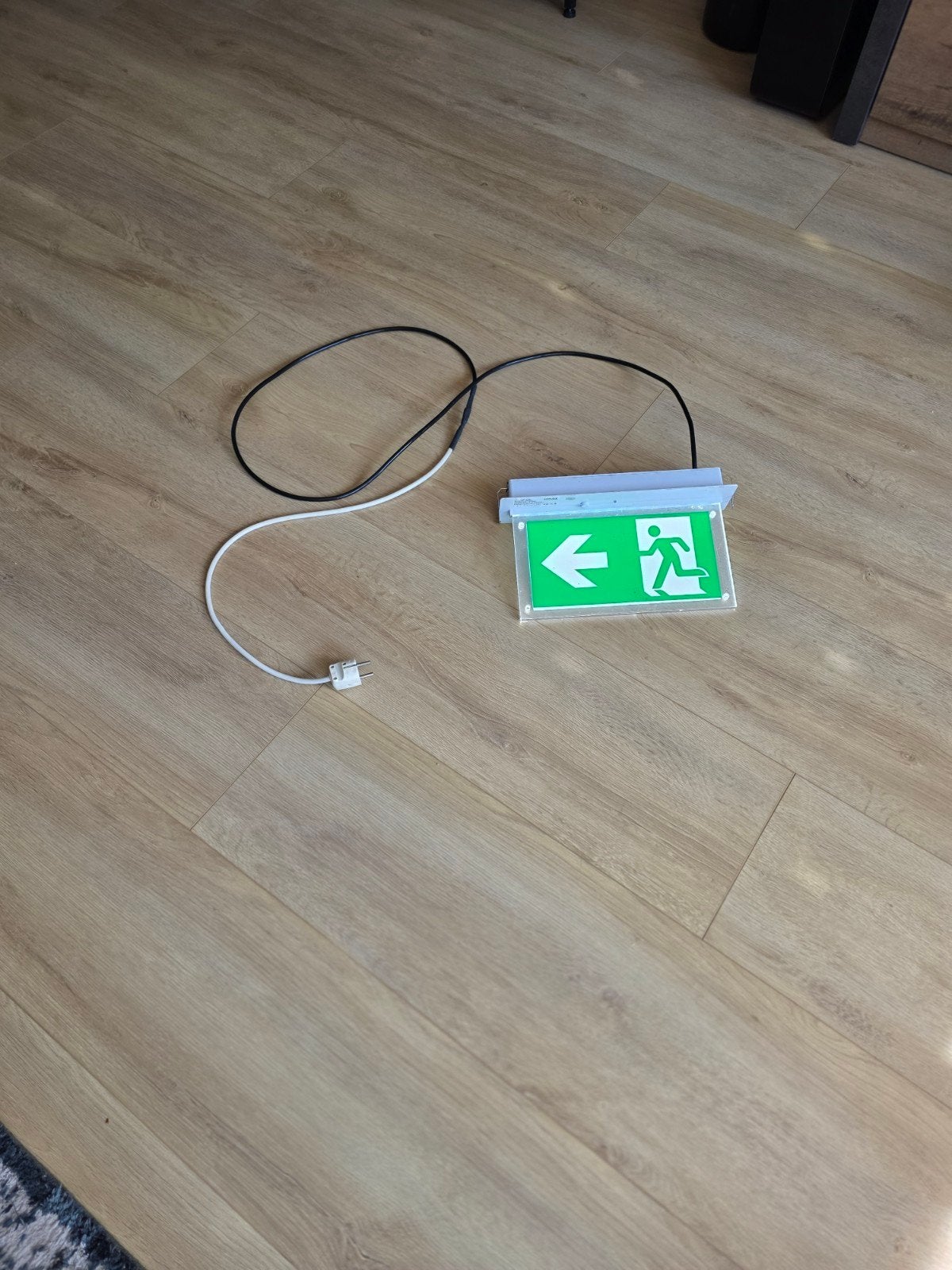 Nooduitgang bord, Ophalen, Zo goed als nieuw, Minder dan 50 watt