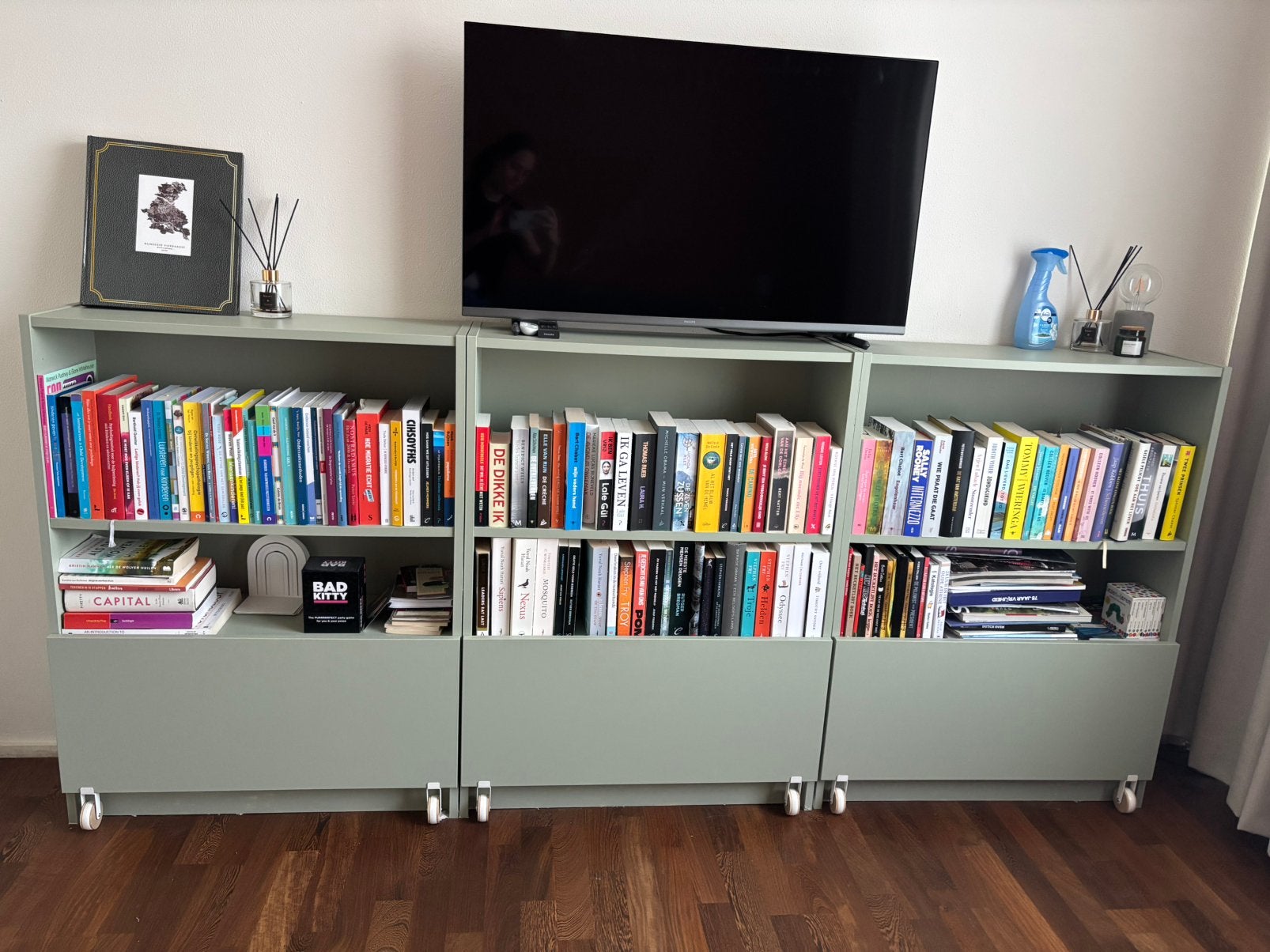 Billy kasten (olijf groen geverfd), Huis en Inrichting, Ophalen, 200 cm of meer, Zo goed als nieuw, Minder dan 150 cm