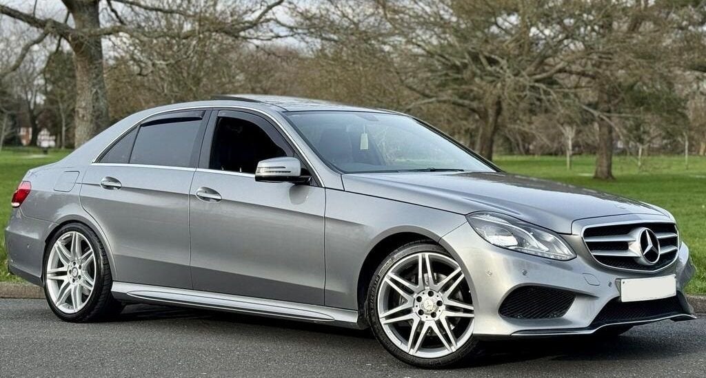 Originele 19 inch Mercedes AMG velgen banden E-klasse W212, 19 inch, Gebruikt, -, 265 mm