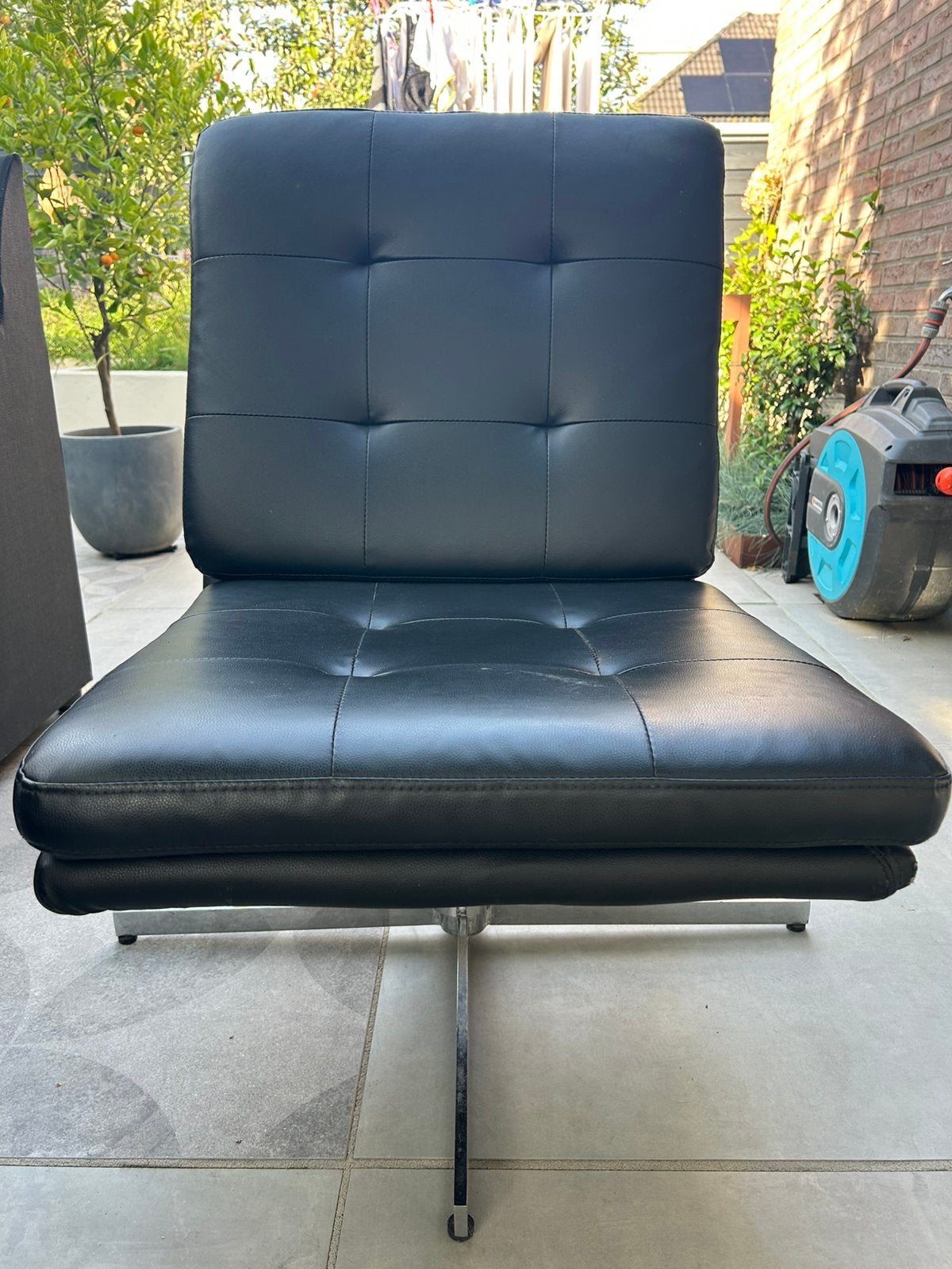 Fauteuil zwart, Ophalen, Gebruikt, Minder dan 75 cm, Leer