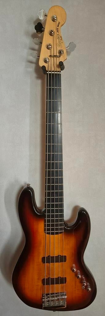 Fender Squier Deluxe Jazz Bass V Active, Muziek en Instrumenten, Snaarinstrumenten | Gitaren | Bas, Ophalen