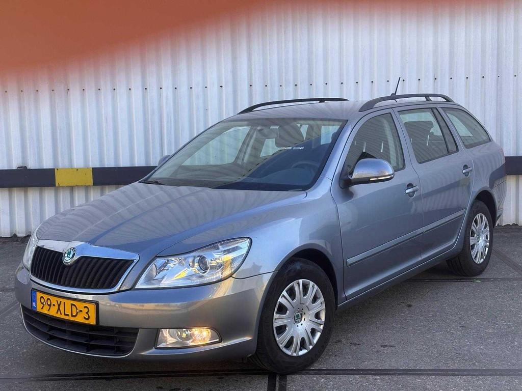 Skoda Octavia Combi 1.2 TSI Ambition ; 99-XLD-3, Auto's, Skoda, Bedrijf, Octavia, Benzine, Euro 5, B, Stationwagon, Handgeschakeld