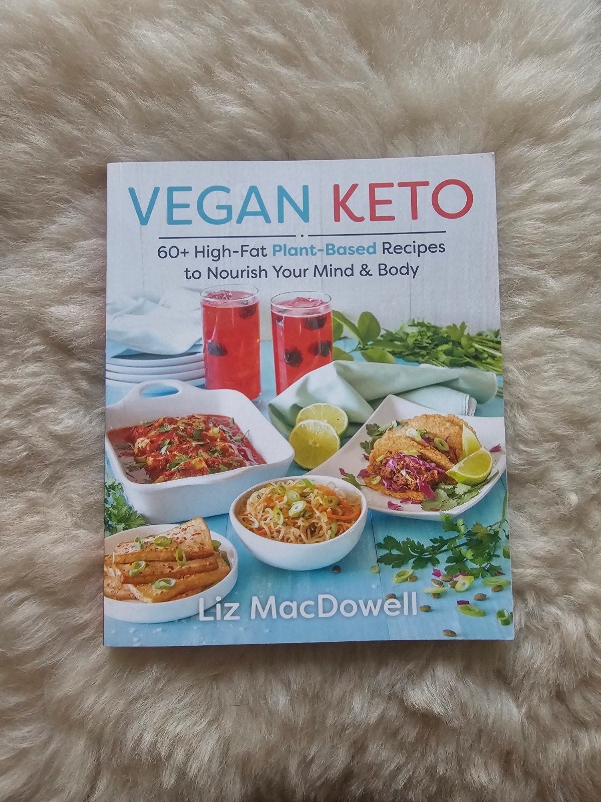 Liz MacDowell - Vegan Keto (engels), Ophalen of Verzenden, Zo goed als nieuw