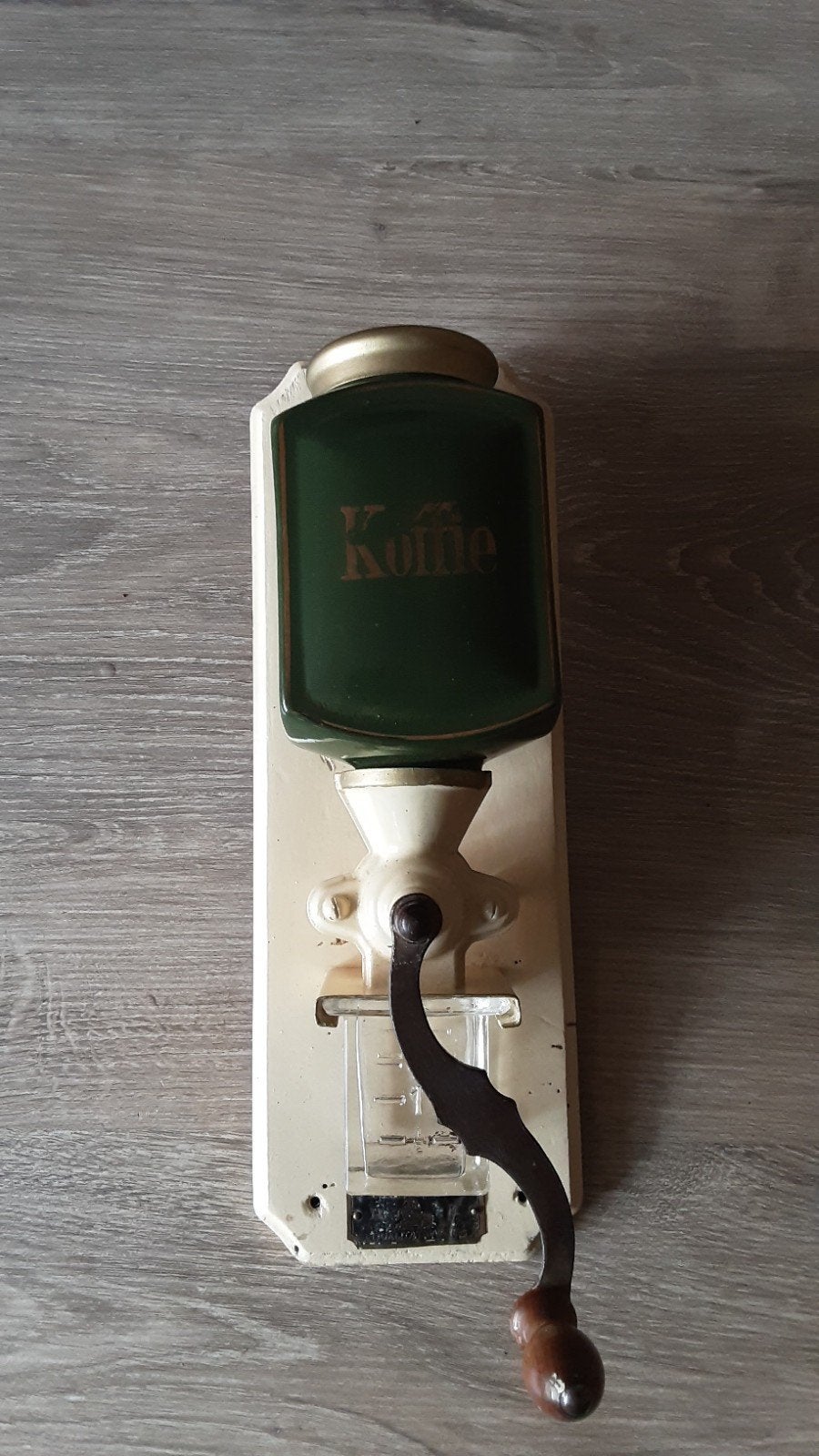 DONKER GROENE KOFFIEMOLEN MET GOUDEN BIES., Ophalen of Verzenden