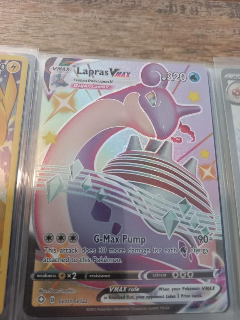 Shiny Lapras vmax, Hobby en Vrije tijd, Verzamelkaartspellen | Pokémon, Ophalen of Verzenden, Zo goed als nieuw, Losse kaart, Foil