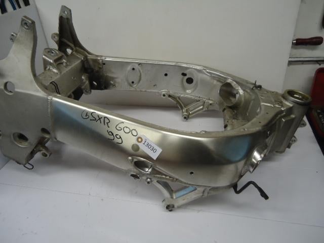 GSXR600 1997 - 2000 Suzuki Frame D1-15679