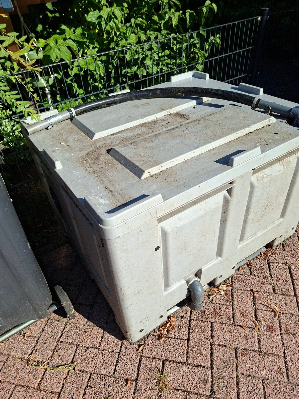 verkocht, Ophalen, Vijverfilter