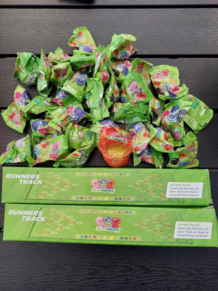 Plus Runners spaaractie: 2 tracks en 40+ zakjes, Ophalen of Verzenden, Nieuw