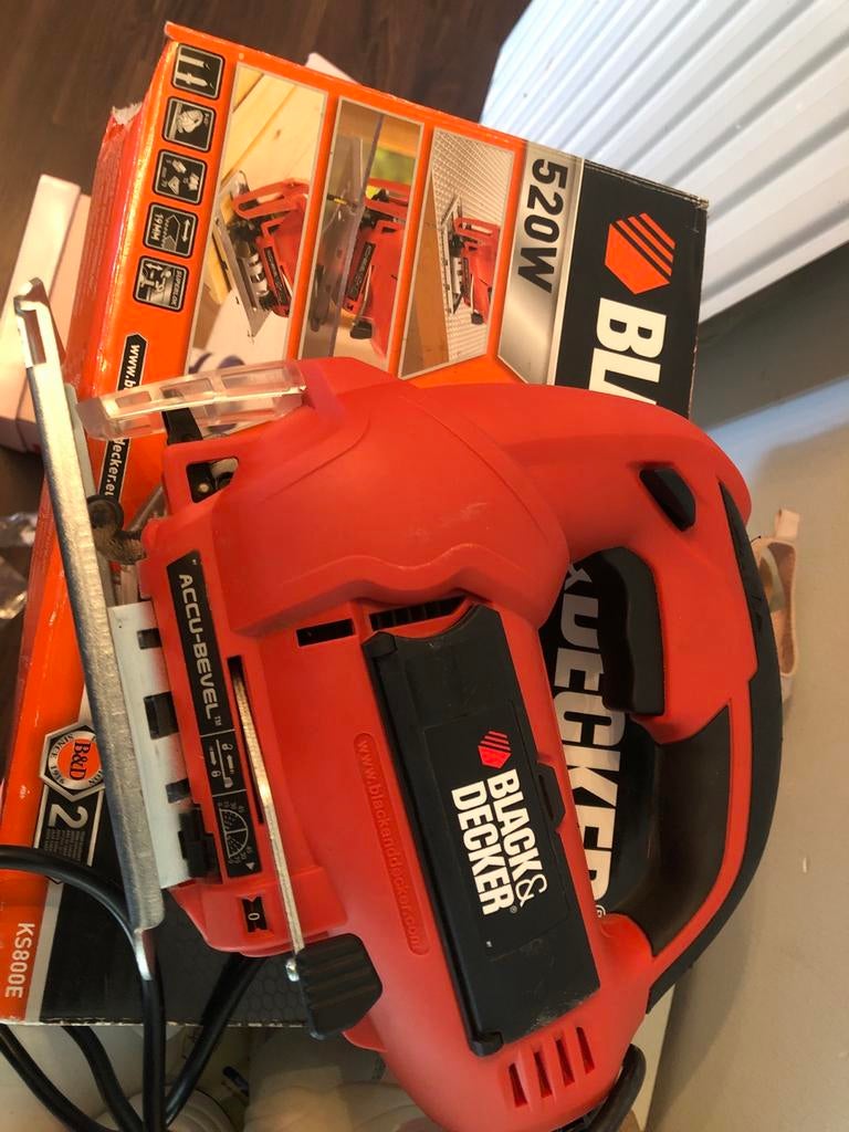 Black & Decker Decoupeerzaag KS800E 520W, Doe-het-zelf en Verbouw, Gereedschap | Zaagmachines, Zo goed als nieuw, Decoupeerzaag