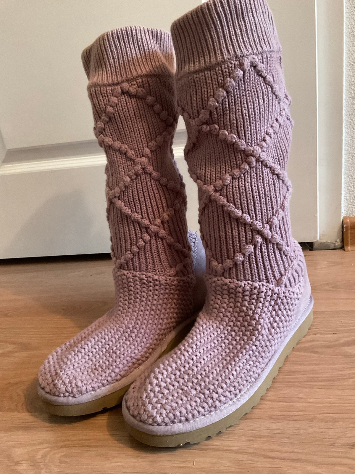 Paarse UGG Laarzen Maat 41 - Gebreide Stijl, Kleding | Dames, Schoenen, Ophalen of Verzenden, Gedragen, Overige kleuren, Lage of Enkellaarzen