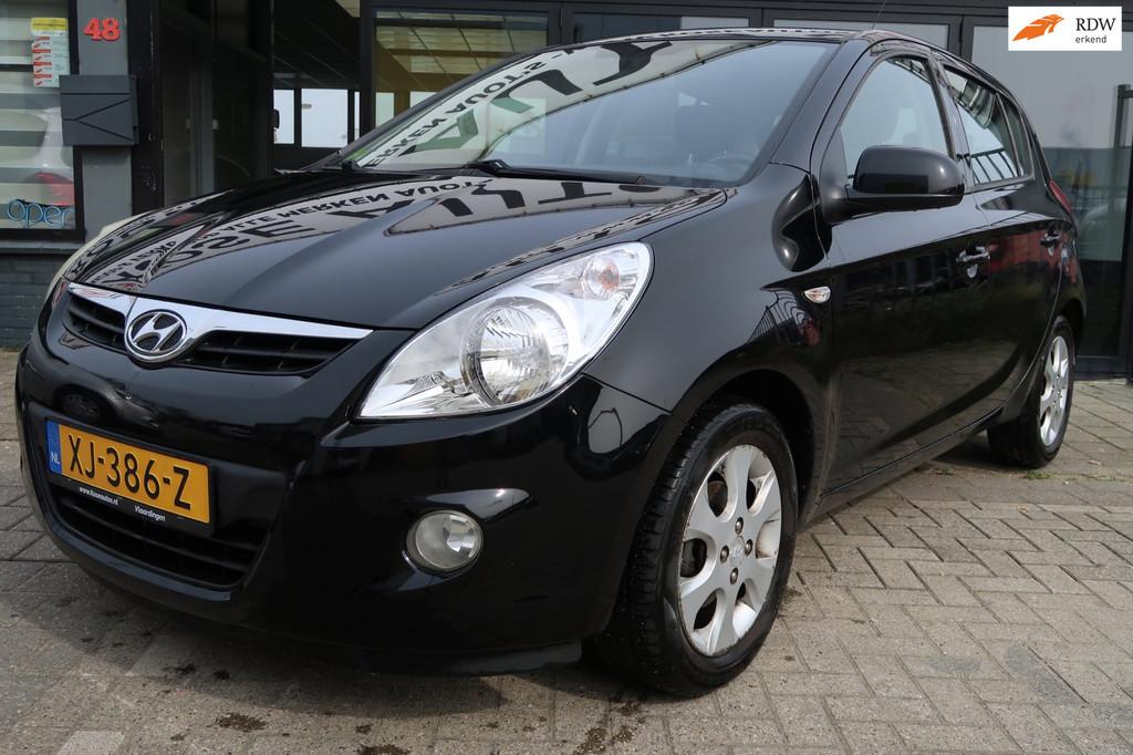 Hyundai I20 1.4i DynamicVersion *Rijklaarprijs *Airco, Auto's, Hyundai, Bedrijf, Te koop, i20, ABS, Airbags, Airconditioning, Boordcomputer