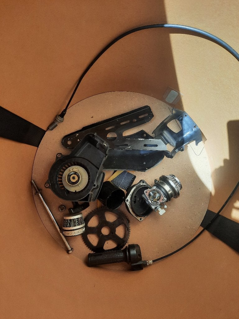 veel minibike onderdelen, Ophalen, Gebruikt