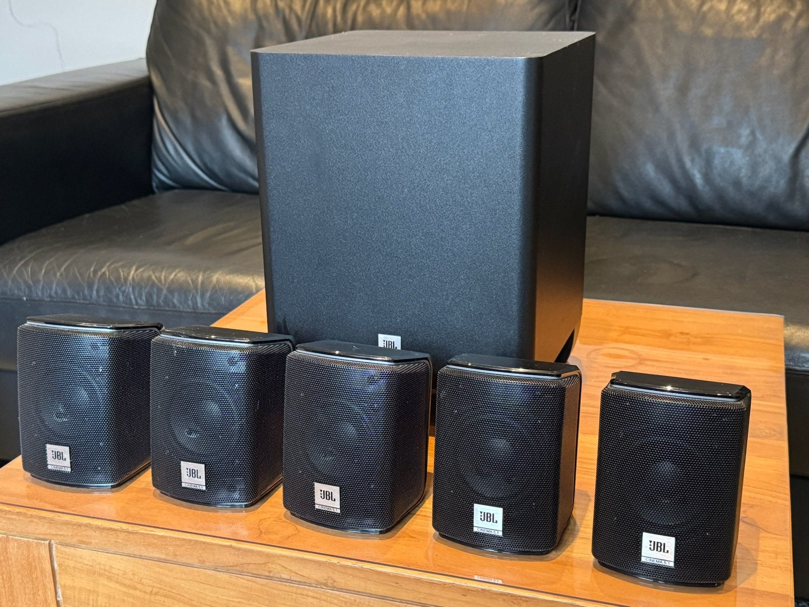 JBL Cinema 510 5.1 speaker systeem, Zo goed als nieuw, 5.1-systeem, Overige spelers, 40 tot 70 watt