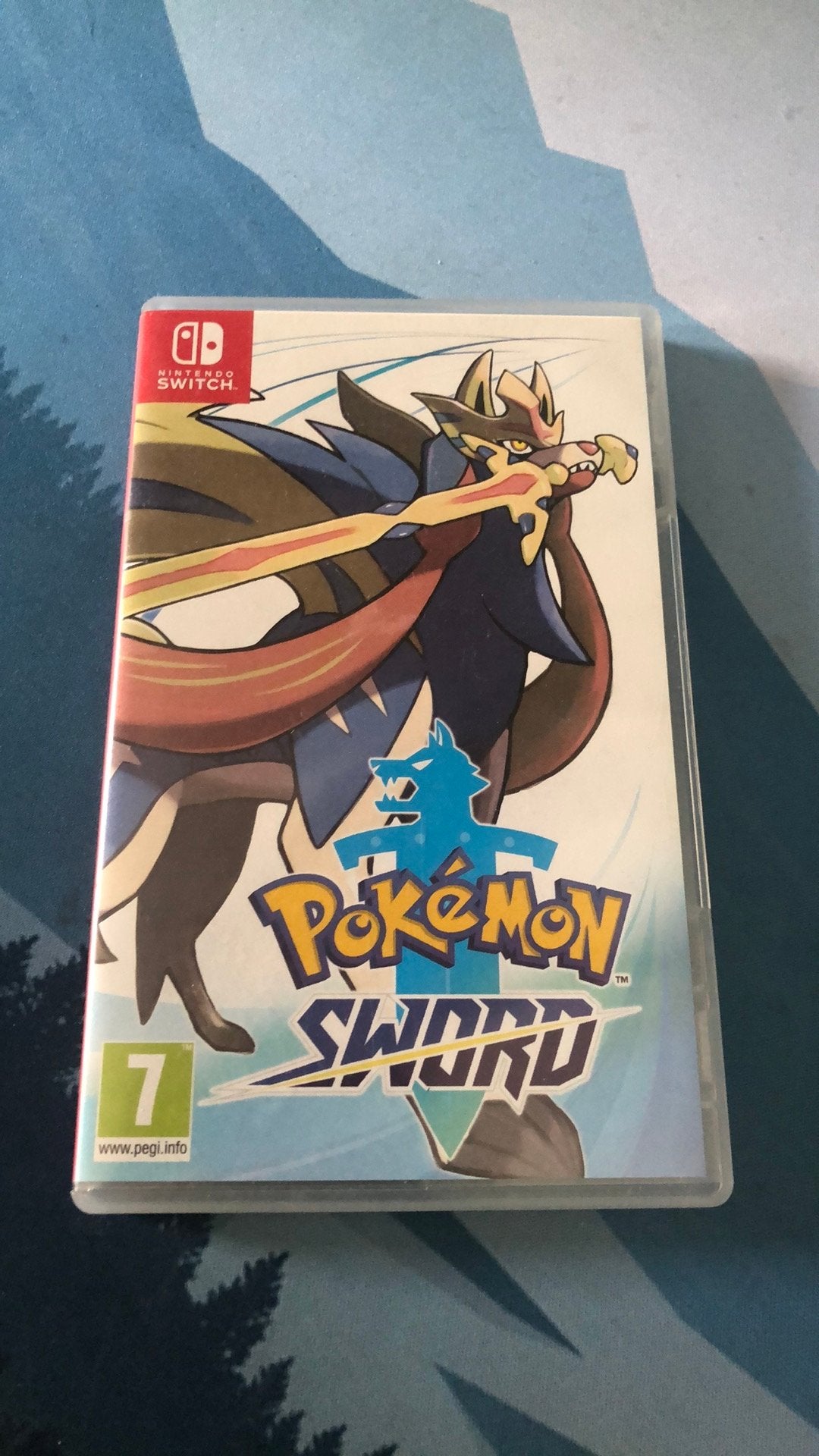 Ninteno switch game Pokémon sword, Ophalen, Vechten, 1 speler, Nieuw