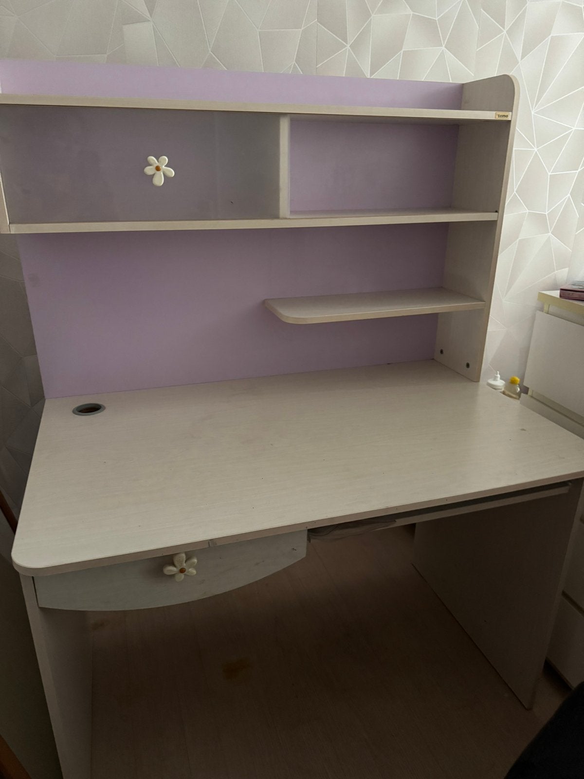 Kinder bureau, Kinderen en Baby's, Kinderkamer | Commodes en Kasten, Ophalen, Zo goed als nieuw, 50 tot 70 cm, 105 cm of meer