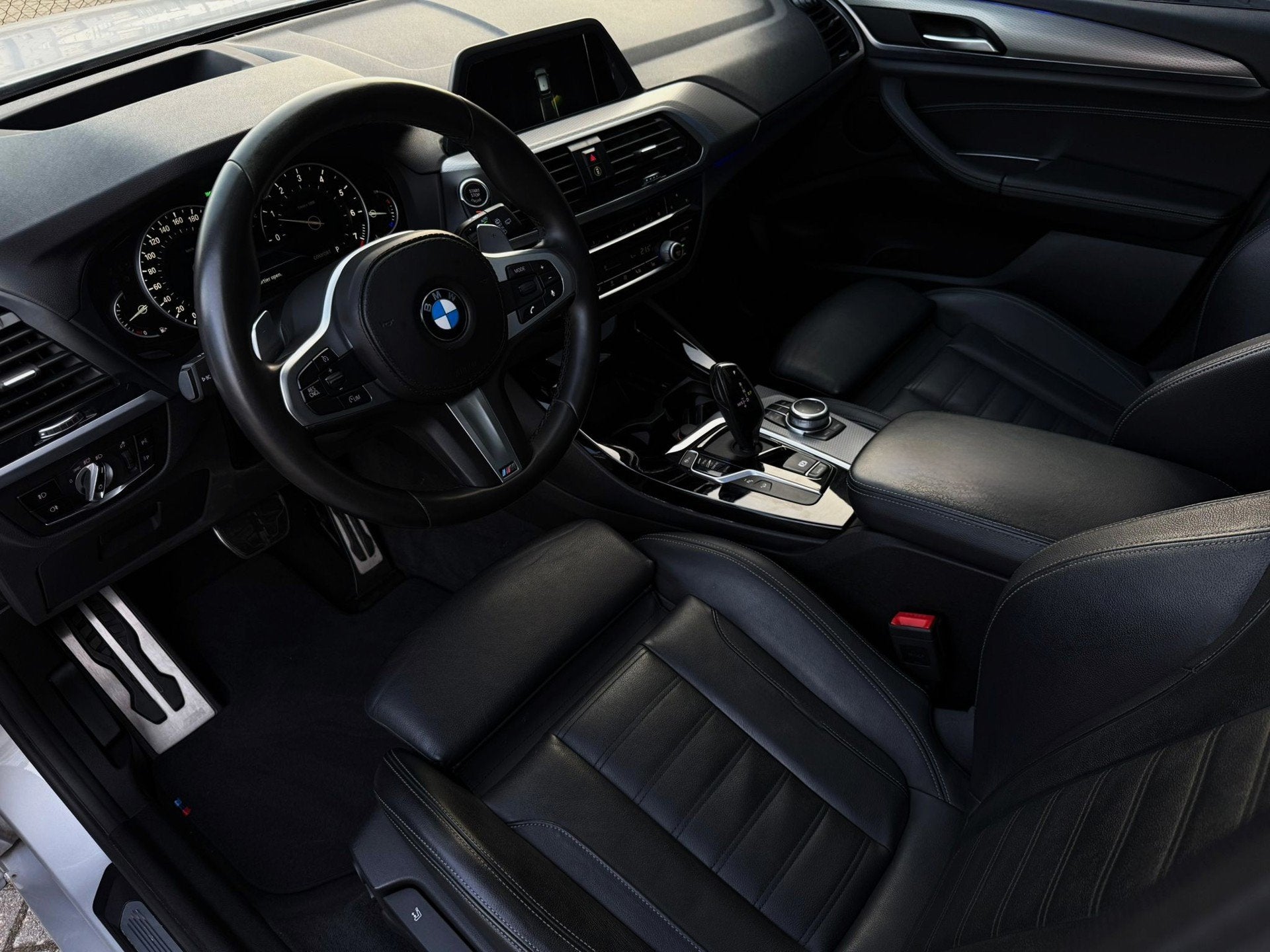 Foto 3 van BMW X3 XDrive30i High Executive 252PK|M-Pakket|HUD|Pano|Spor