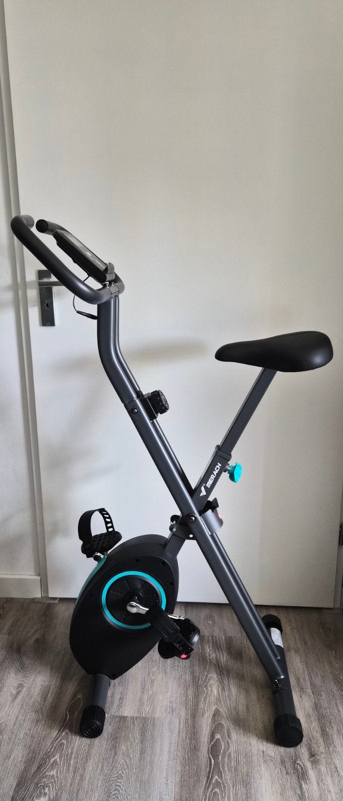 Opvouwbaar hometrainer, Sport en Fitness, Fitnessapparatuur, Ophalen, Nieuw, Hometrainer