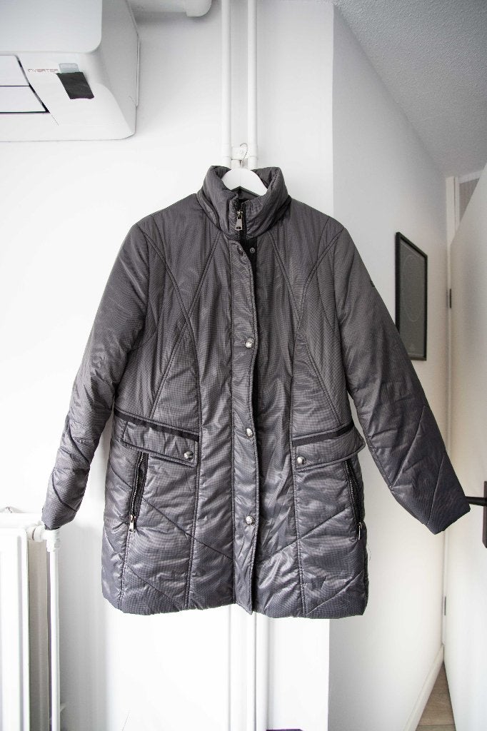 Grijze winterjas Gerry Weber maat 46, Kleding | Dames, Maat 46/48 (XL) of groter, Ophalen of Verzenden, Grijs, Gedragen