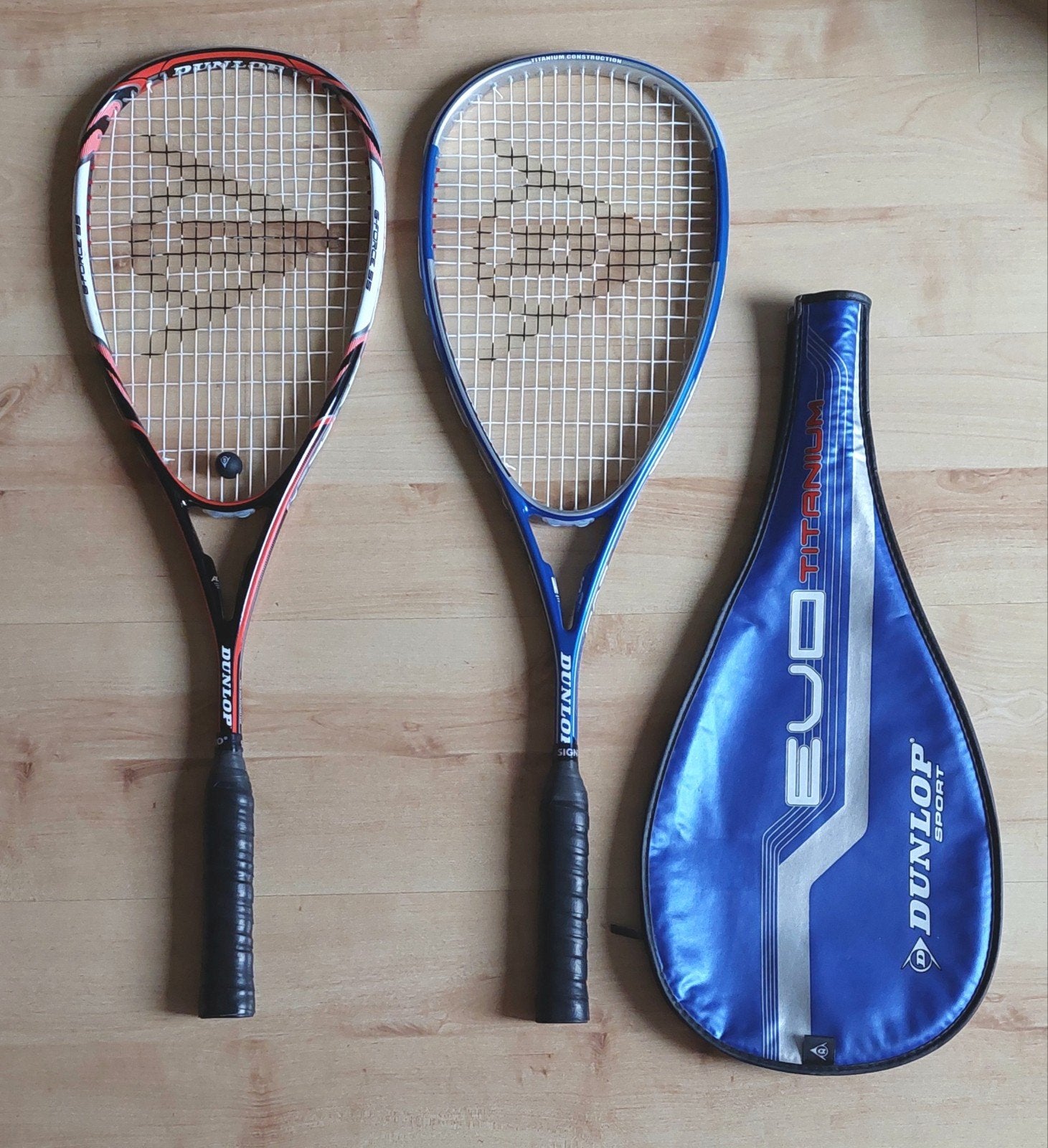 Dunlop Squash Rackets - G-Force 55 & Evo Titanium, Sport en Fitness, Ophalen of Verzenden, Zo goed als nieuw, Racket, Met hoes