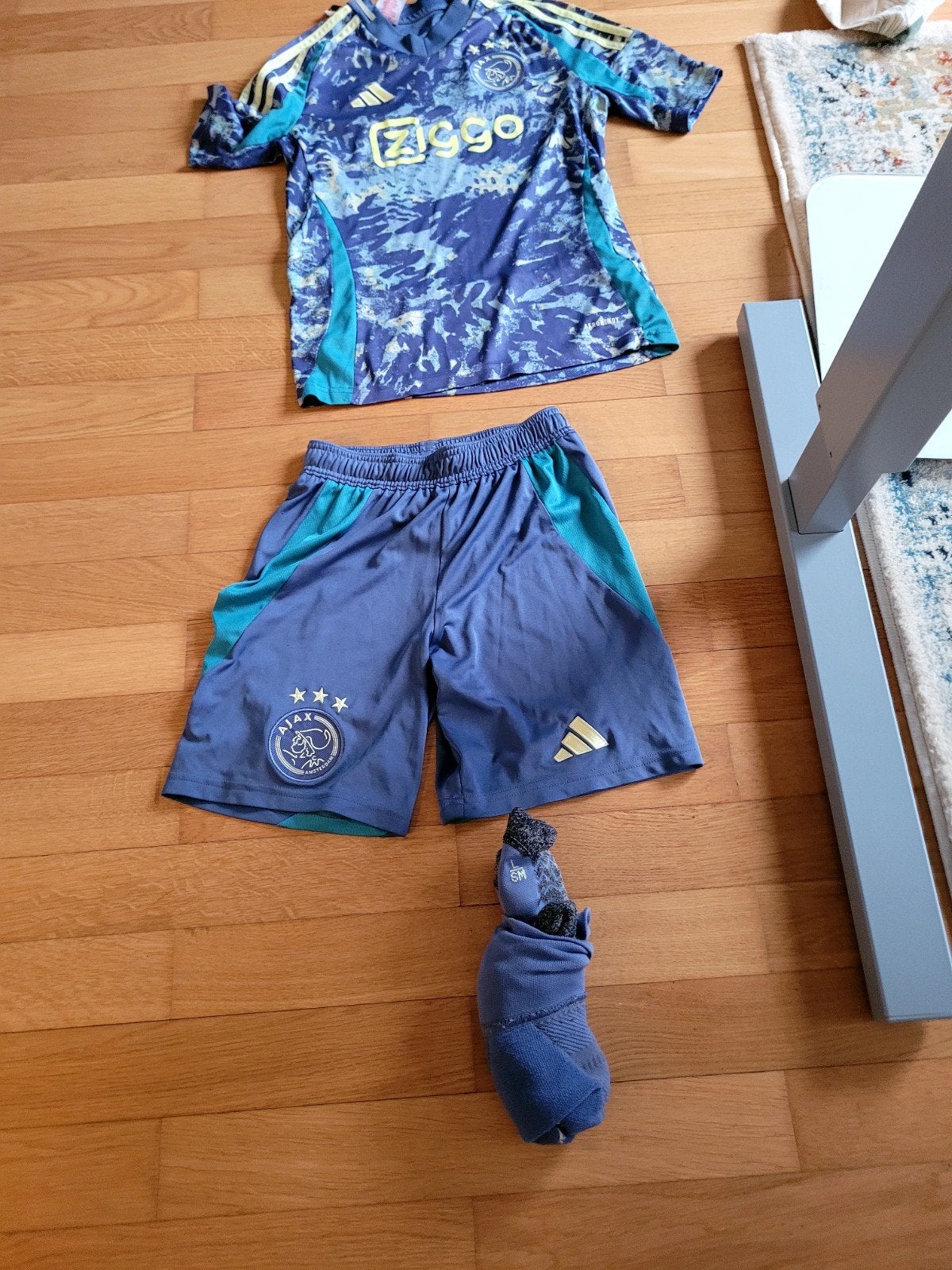 Ajax Voetbaltenue Maat 152 (11-12 jaar), Ophalen of Verzenden, Gebruikt