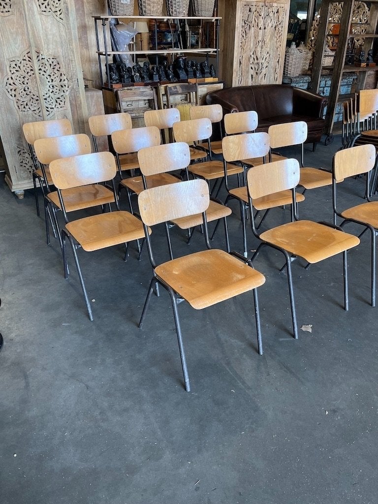 15 zeer fraaie industriele/vintage stoelen/schoolstoelen, Ophalen, Gebruikt, Bruin, Industrieel/Vintage