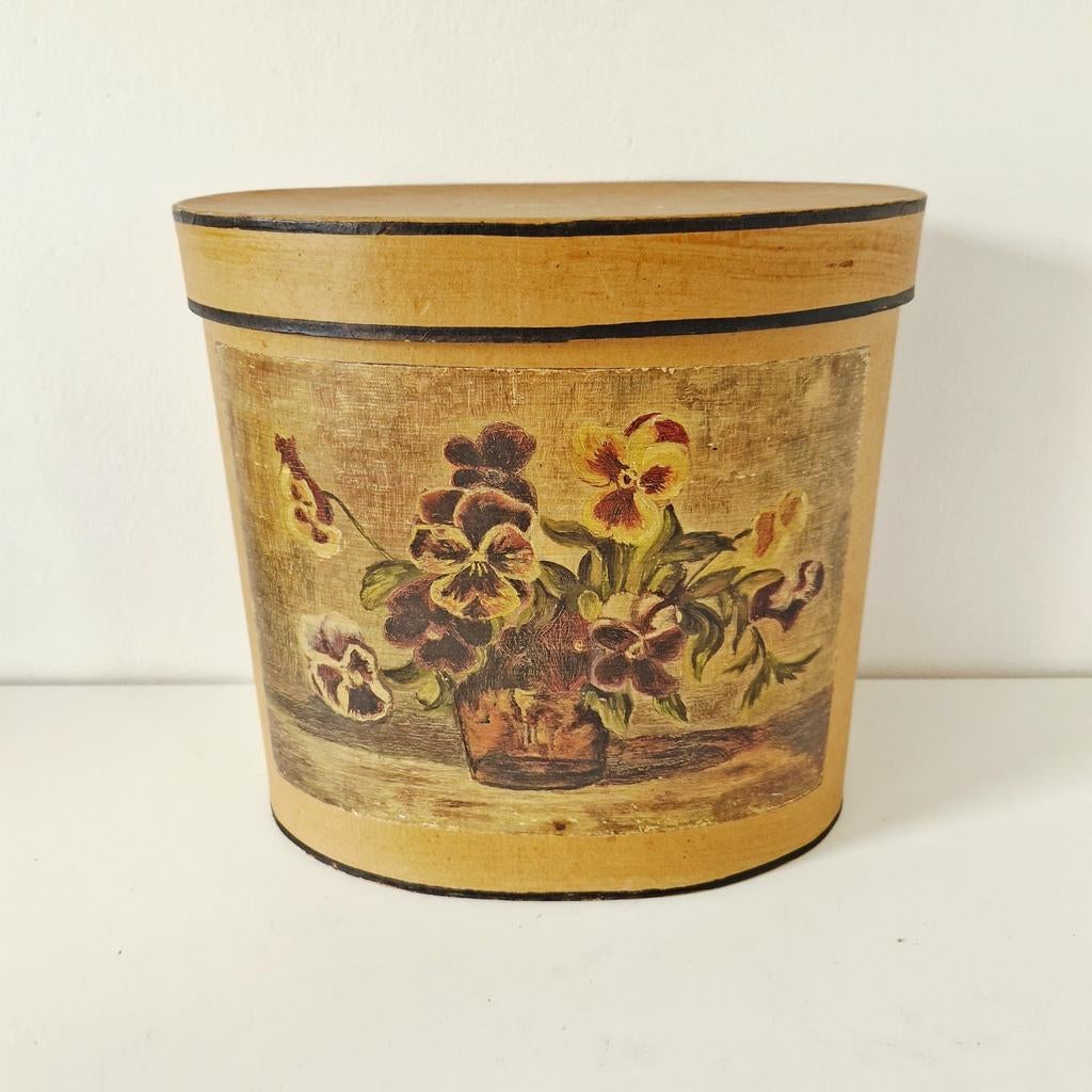 Brocante doos hoededoos hoedendoos viooltjes, Ophalen of Verzenden