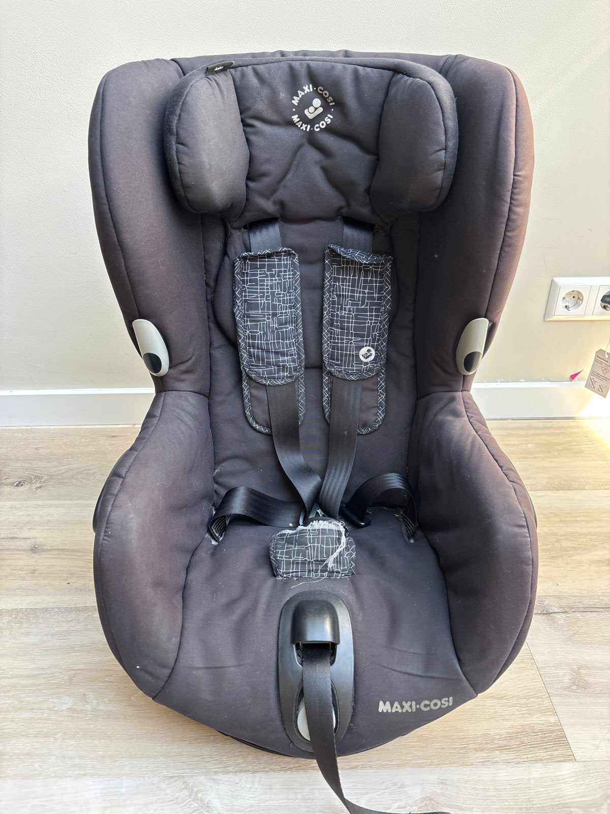 Maxi-Cosi Axiss autostoel - Draaibaar, Ophalen, Verstelbare rugleuning, 9 t/m 18 kg, Maxi-Cosi