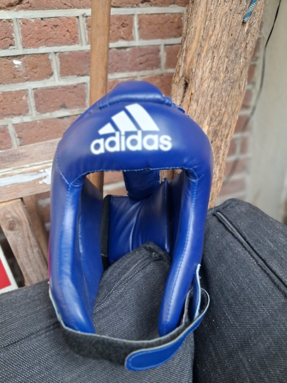 Adidas bokshelm, Ophalen of Verzenden, Boksschoenen