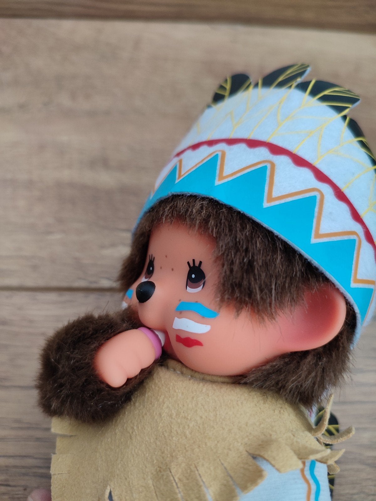 Monchhichi Monchichi Sekiguchi Native American boy 20 cm, Verzamelen, Poppen, Ophalen of Verzenden, Zo goed als nieuw, Pop