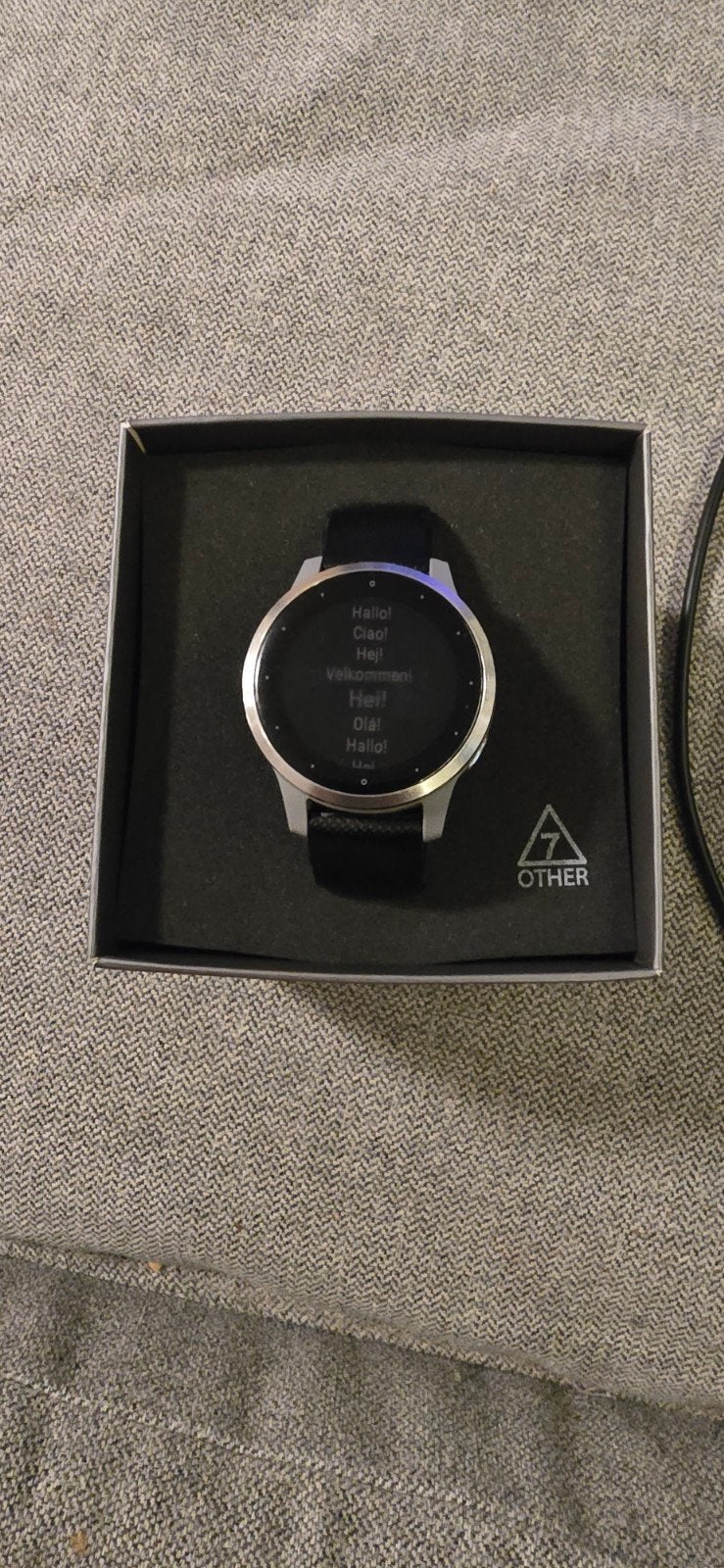 Garmin Vivoactive 4S - Zeer goede staat met nieuw bandje, Conditie, Garmin, Ophalen of Verzenden, Zo goed als nieuw