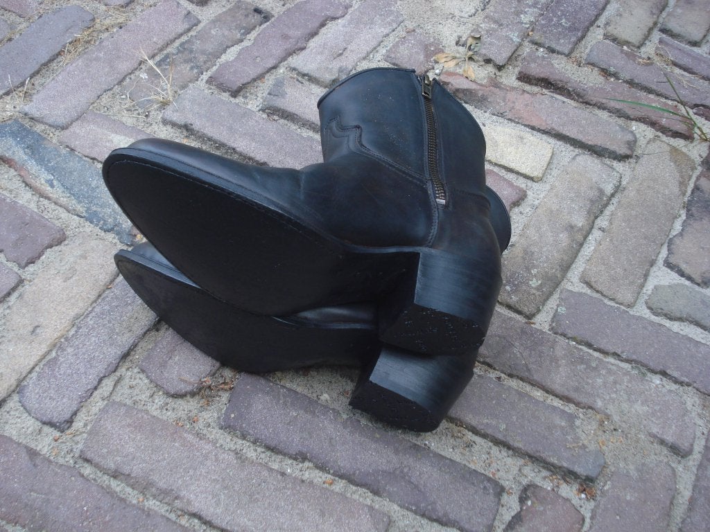 SENDRA BOHO IBIZA FESTIVAL BOOTS 37 GRATIS VERZENDING POST, Sendra, Verzenden, Zwart, Lage of Enkellaarzen