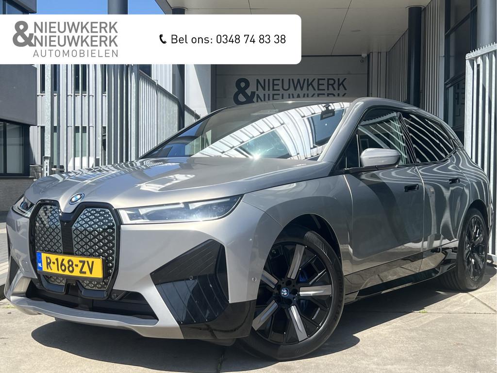 BMW iX xDrive40 High Executive 77 kWh | SOH 98% | VOL! | PAN, Automaat, Gebruikt, Huisgarantie, Met garantie (alle)