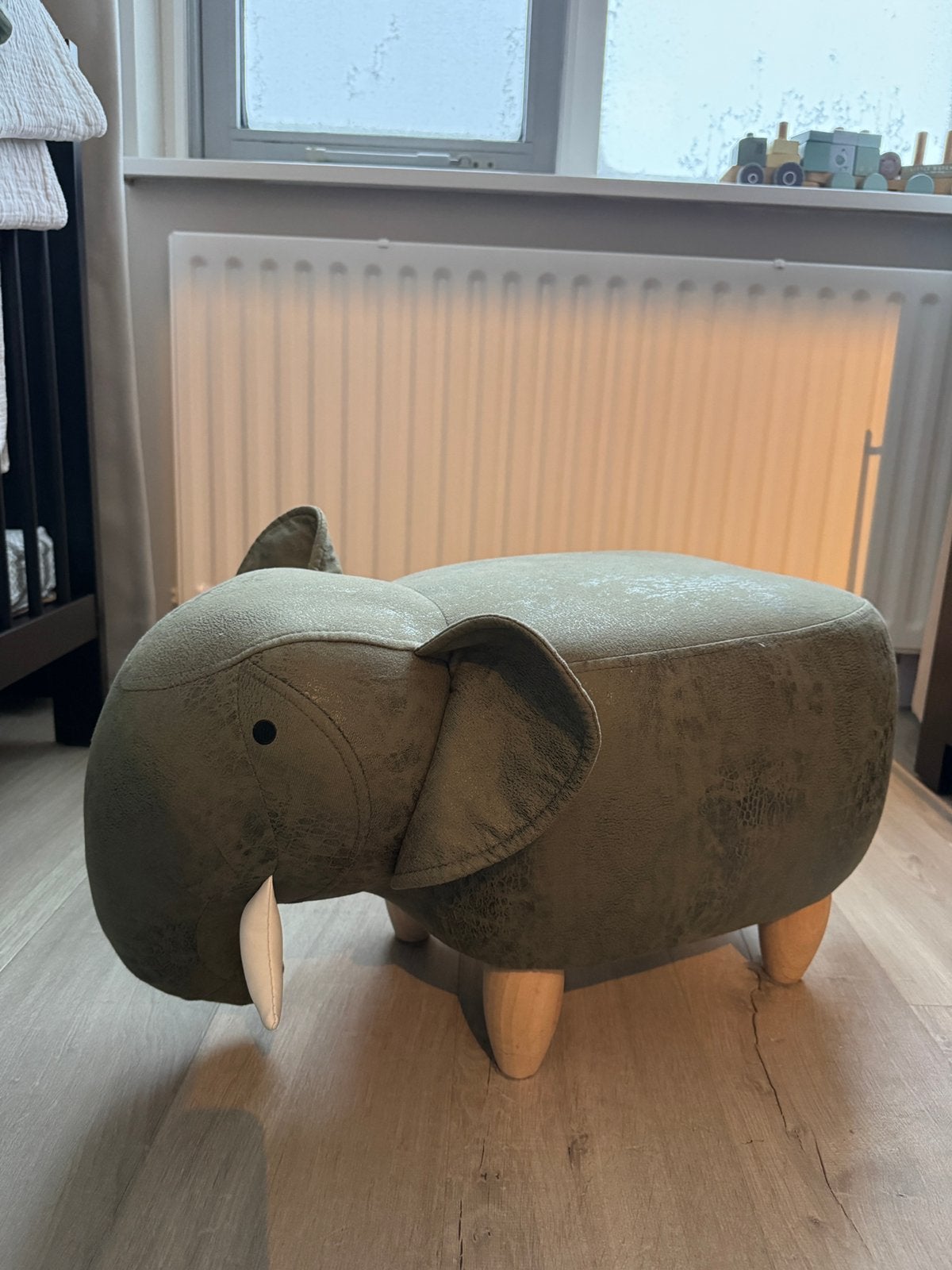 Olifant poef groen van de Kwantum, Ophalen, Zo goed als nieuw, Rond, Minder dan 50 cm