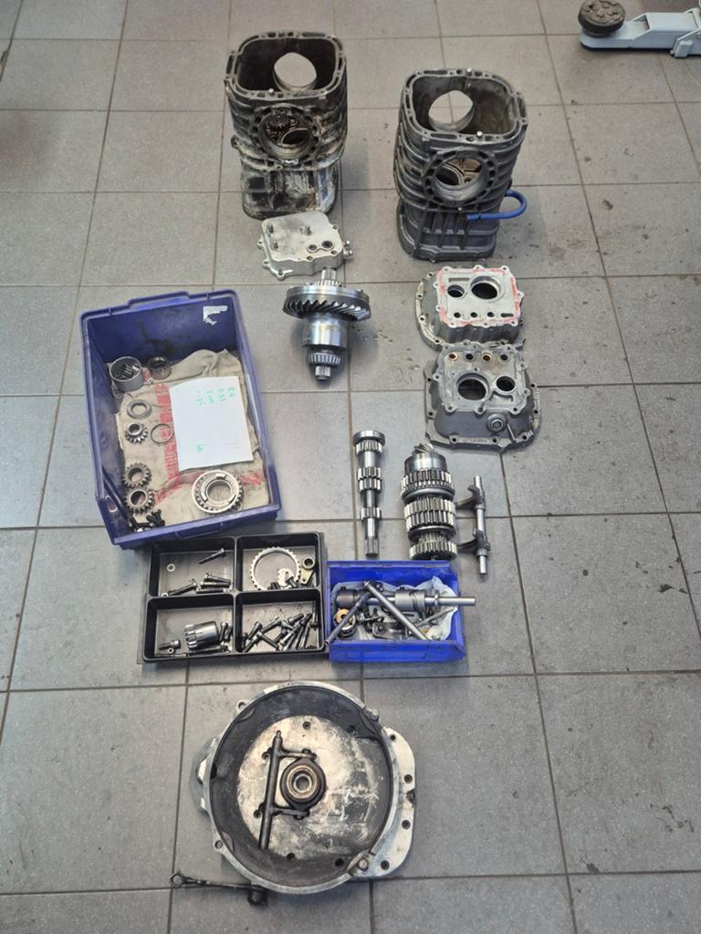 Twee sequential Busbakken met ZF platensper, Ophalen of Verzenden