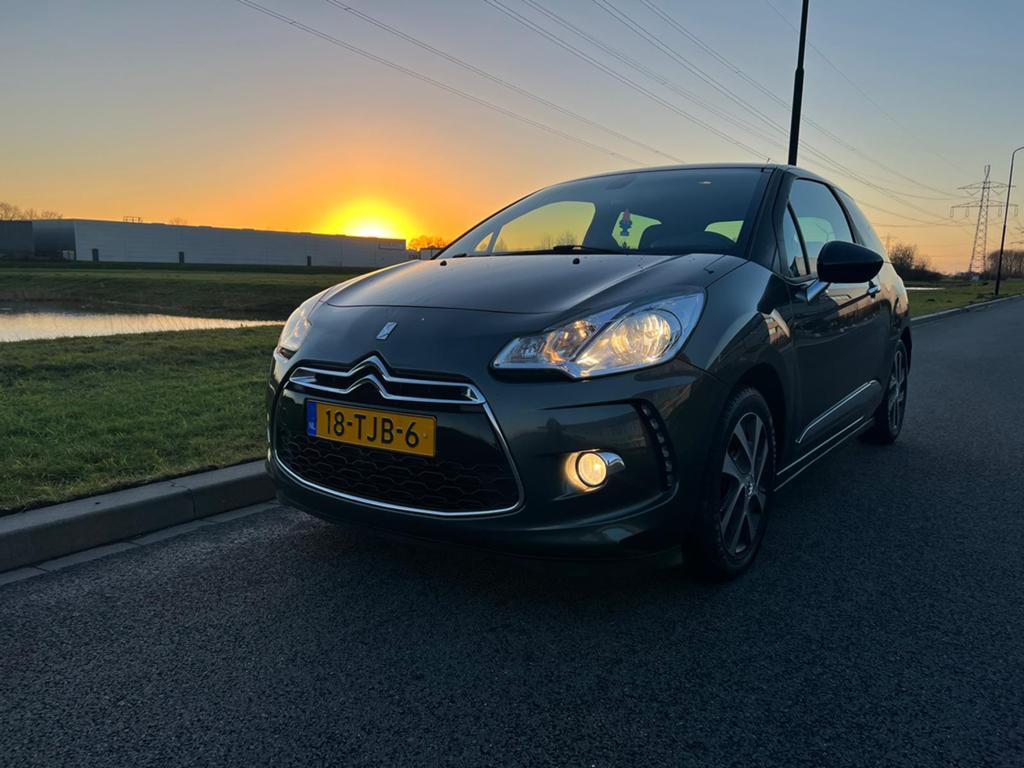 Citroën DS3 1.6 Hdif 2012 Grijs nieuwe APK, Auto's, Citroën, Particulier, DS3, ABS, Airconditioning, Automatische klimaatregeling