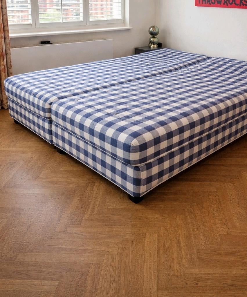 Extra brede 2 persoons boxspring, compleet en zgan, Ophalen, Zo goed als nieuw, Tweepersoons