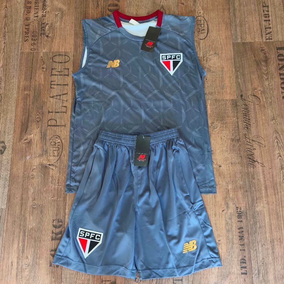 SPFC trainingstenue trainingspak korte broek maat S, Sport en Fitness, Maat S, Verzenden, Nieuw, Set