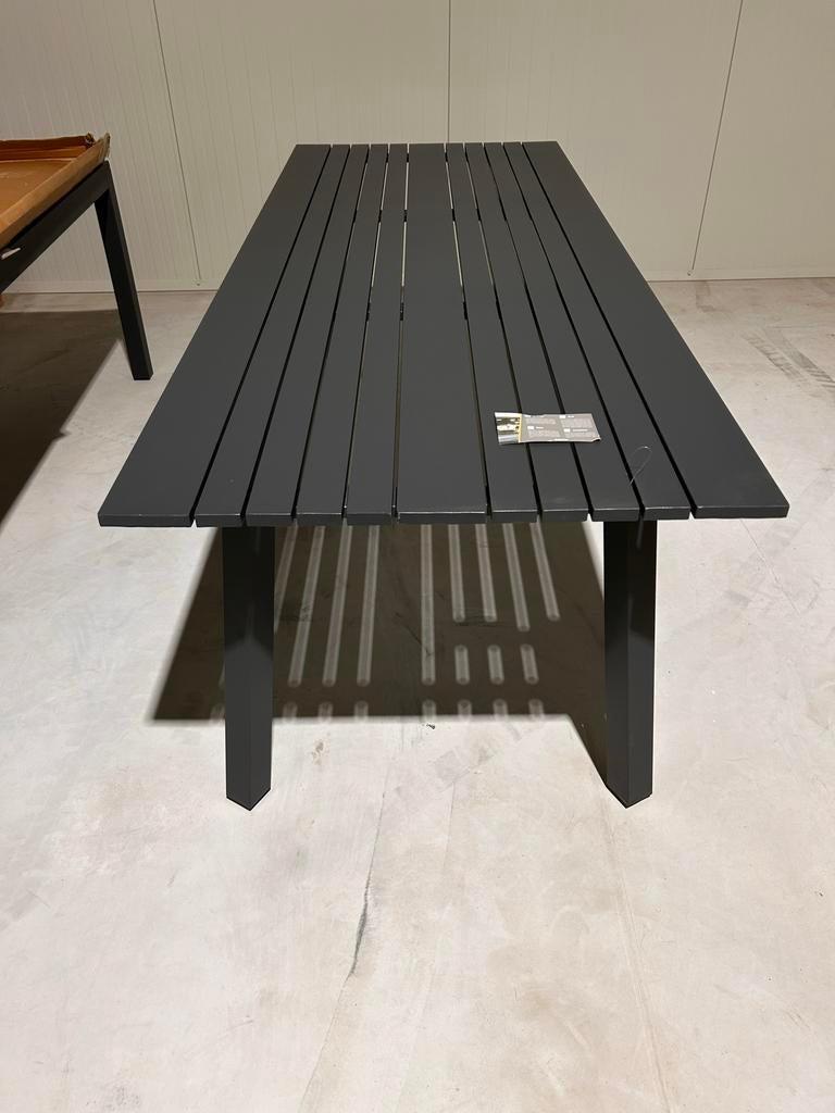 Nieuwe GARDEN FURNITURE tuintafel aluminium Nieuw uit doos, Tuin en Terras, Tuintafels, ., Ophalen of Verzenden, ., Rechthoekig