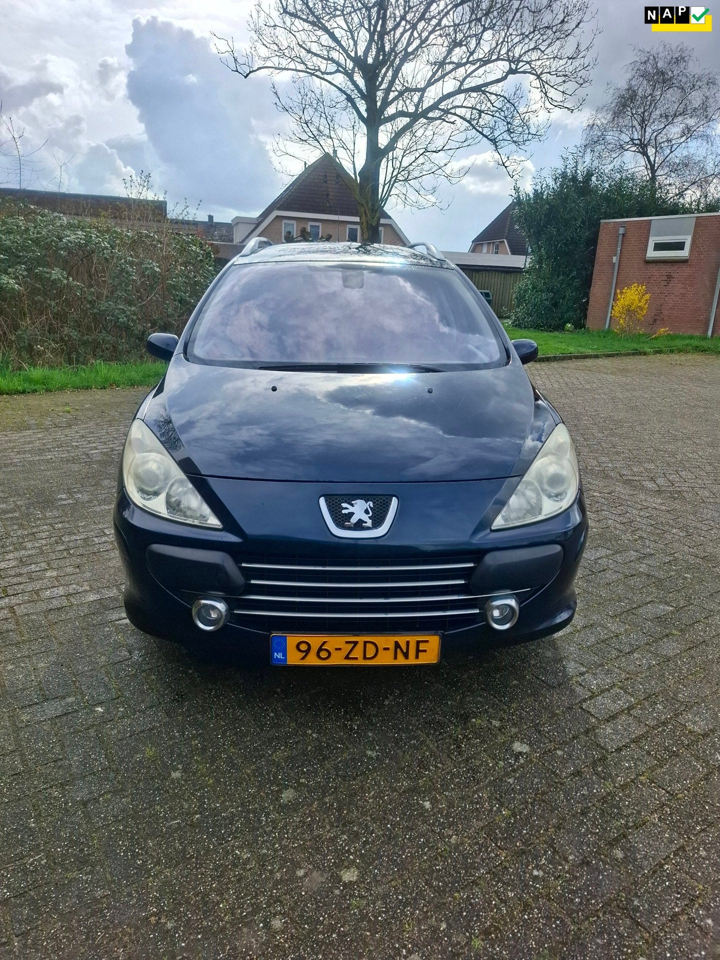 Peugeot 307 SW 2.0-16V Premium met panoramadak, Auto's, 730 kg, 4 cilinders, Blauw, Origineel Nederlands