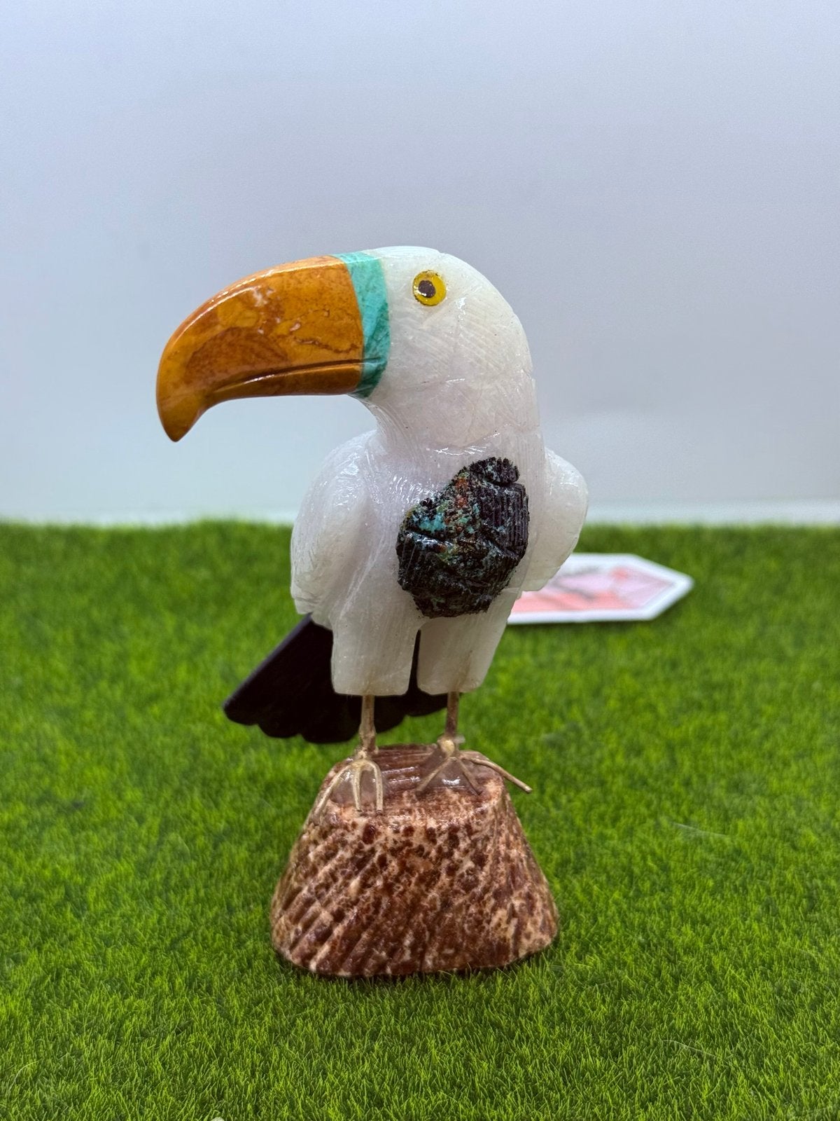 Unieke Toekan Sculptuur - Handgesneden uit Natuurlijke Miner, Ophalen of Verzenden, Zo goed als nieuw, Dier