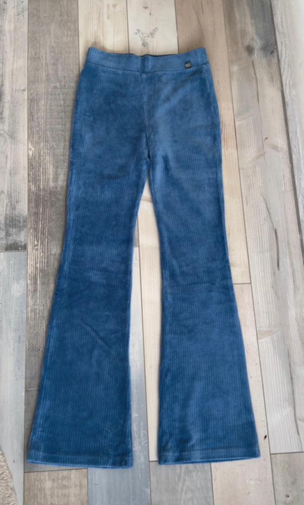 WE Fashion velours flared broek kobalt blauw in maat 158, Ophalen of Verzenden, Nieuw, Meisje, Broek