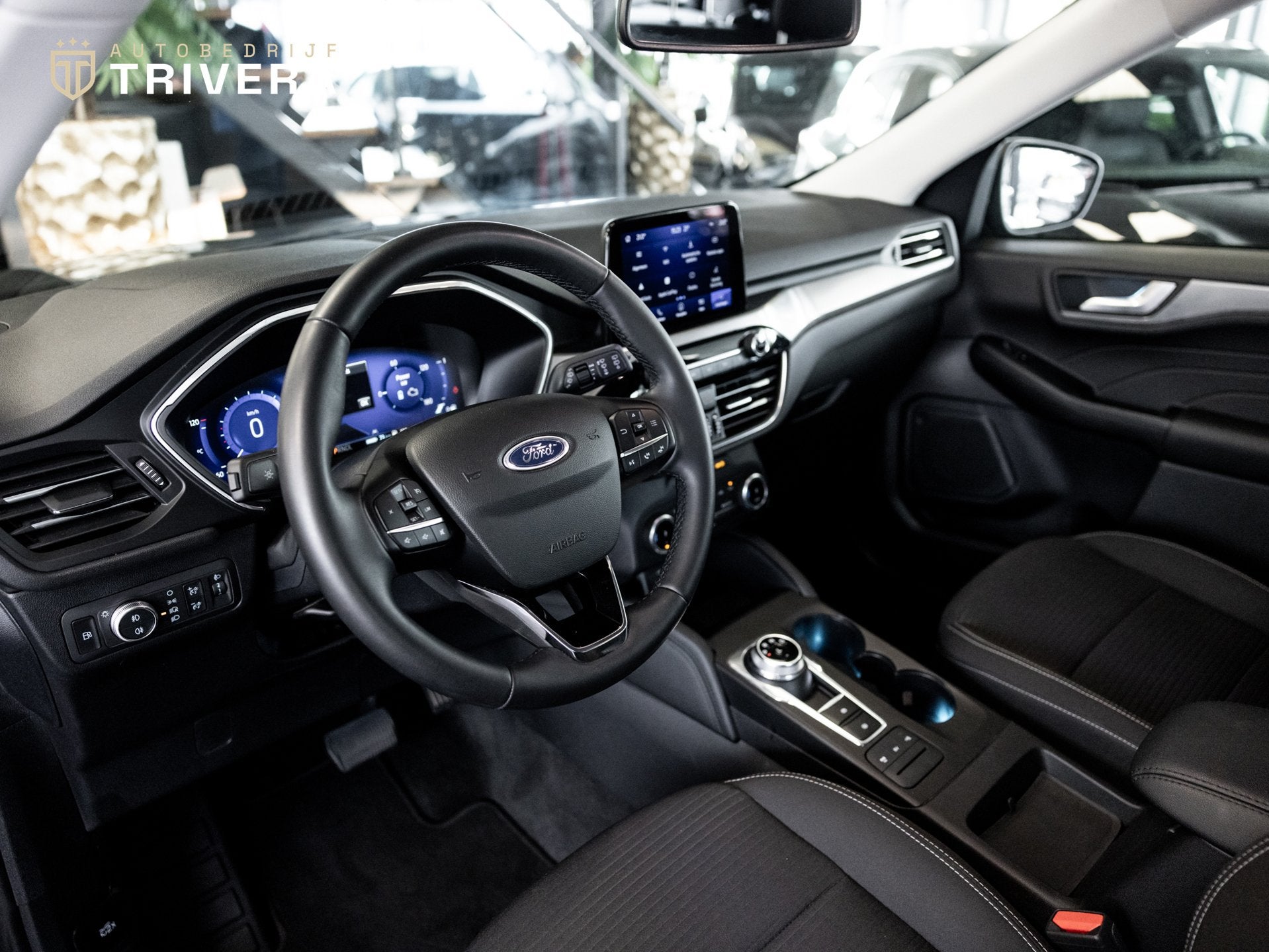 Foto 21 van Ford Kuga 2.5 PHEV Titanium l SoH 96% l CAM 360° l CARPLAY