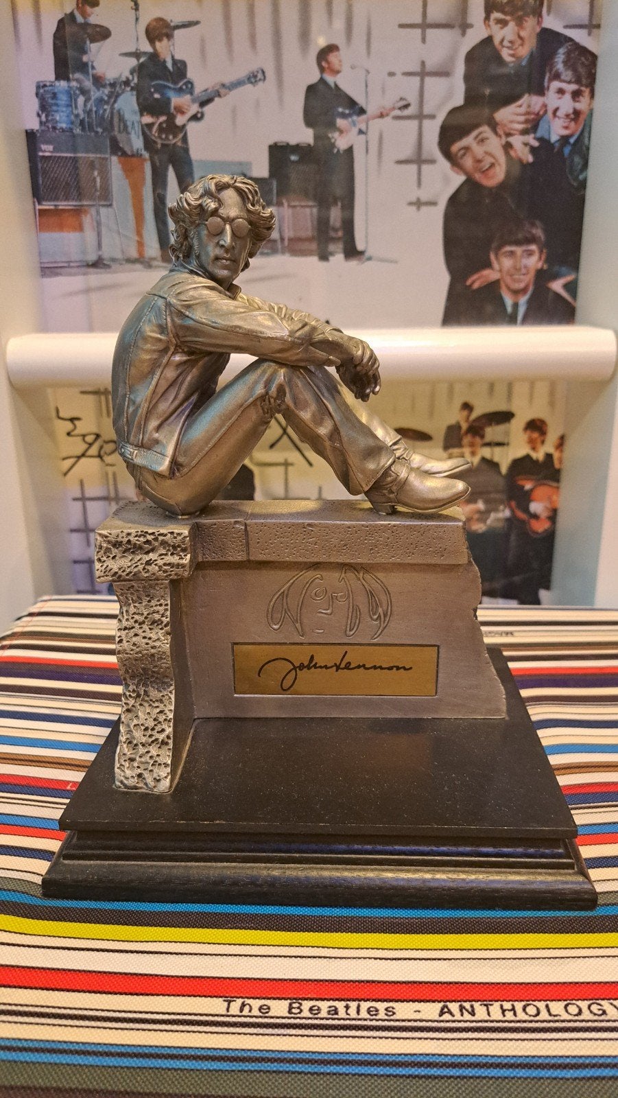 John Lennon Gartlan beeld 9" (Beatles), Verzamelen, Ophalen of Verzenden, Zo goed als nieuw, Pop, Beeldje of Miniatuur