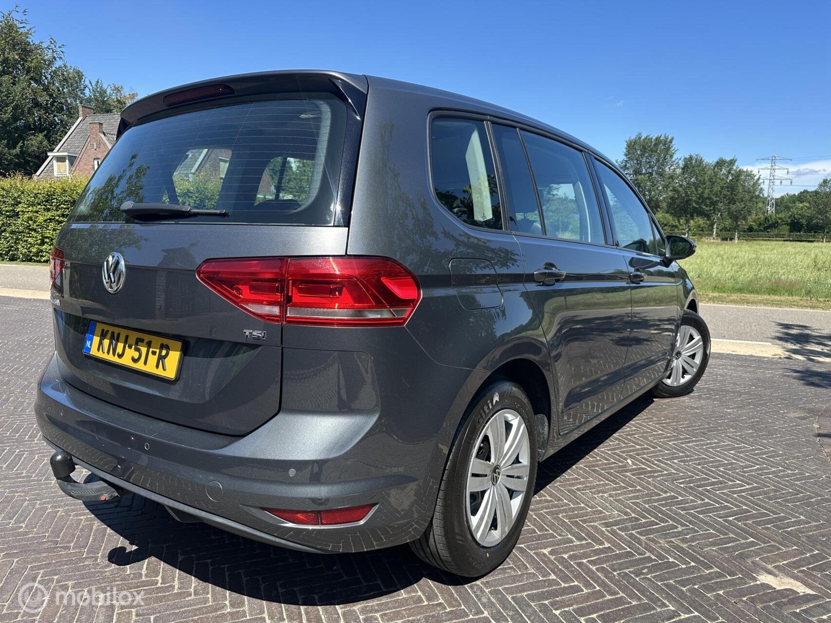 Volkswagen Touran 1.2TSI Comfortline 7-personen Trekhaak✅, Auto's, Volkswagen, Voorwielaandrijving, Stof, Gebruikt, Zwart