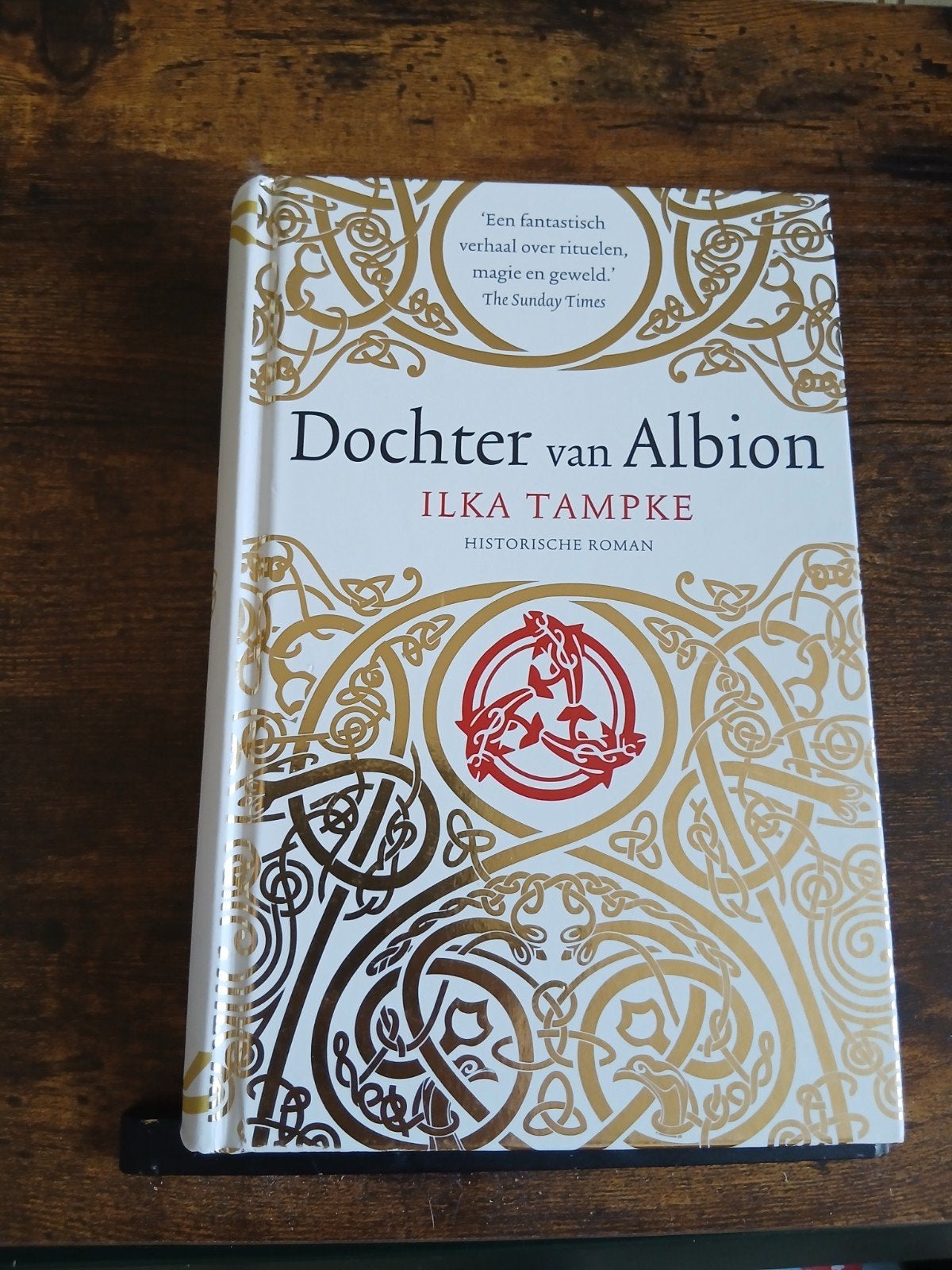 Dochter van Albion - Ilka Tampke (Hardcover), Ophalen of Verzenden, Zo goed als nieuw, Ilka Tampke