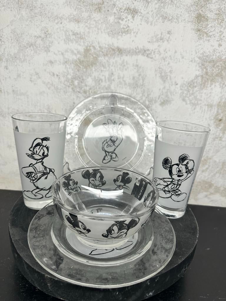 Vintage Disney Servies: Glazen, Bordjes & Bakje, Antiek en Kunst, Ophalen of Verzenden