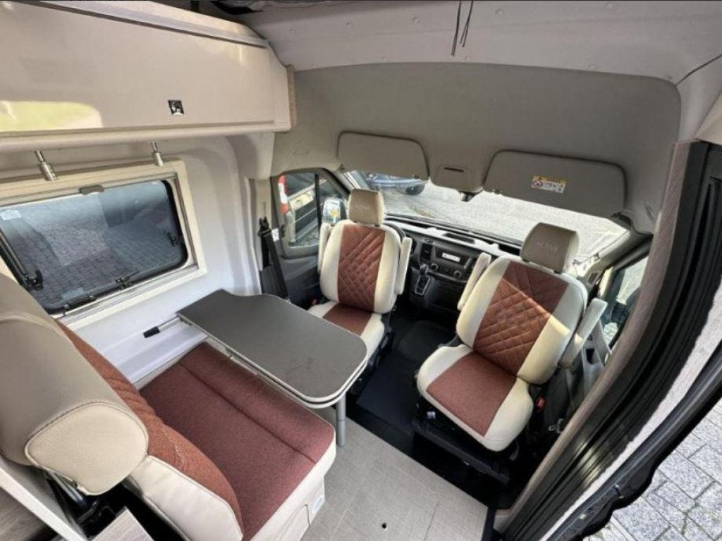Bürstner Lineo C 590 AUTOMAAT + SLAAPDAK + TREKHAAK, Automaat, Ringverwarming, Ford, Diesel